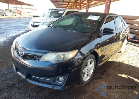 2013 Toyota Camry Se z USA, uszkodzony, nr VIN 4T1BF1FK7DU248973